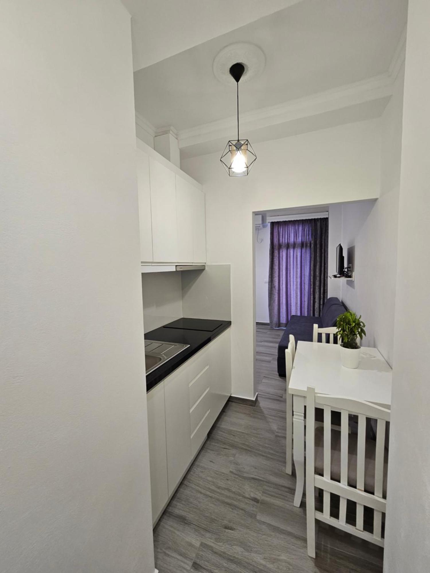 Nora'S Guesthouse Саранда Экстерьер фото