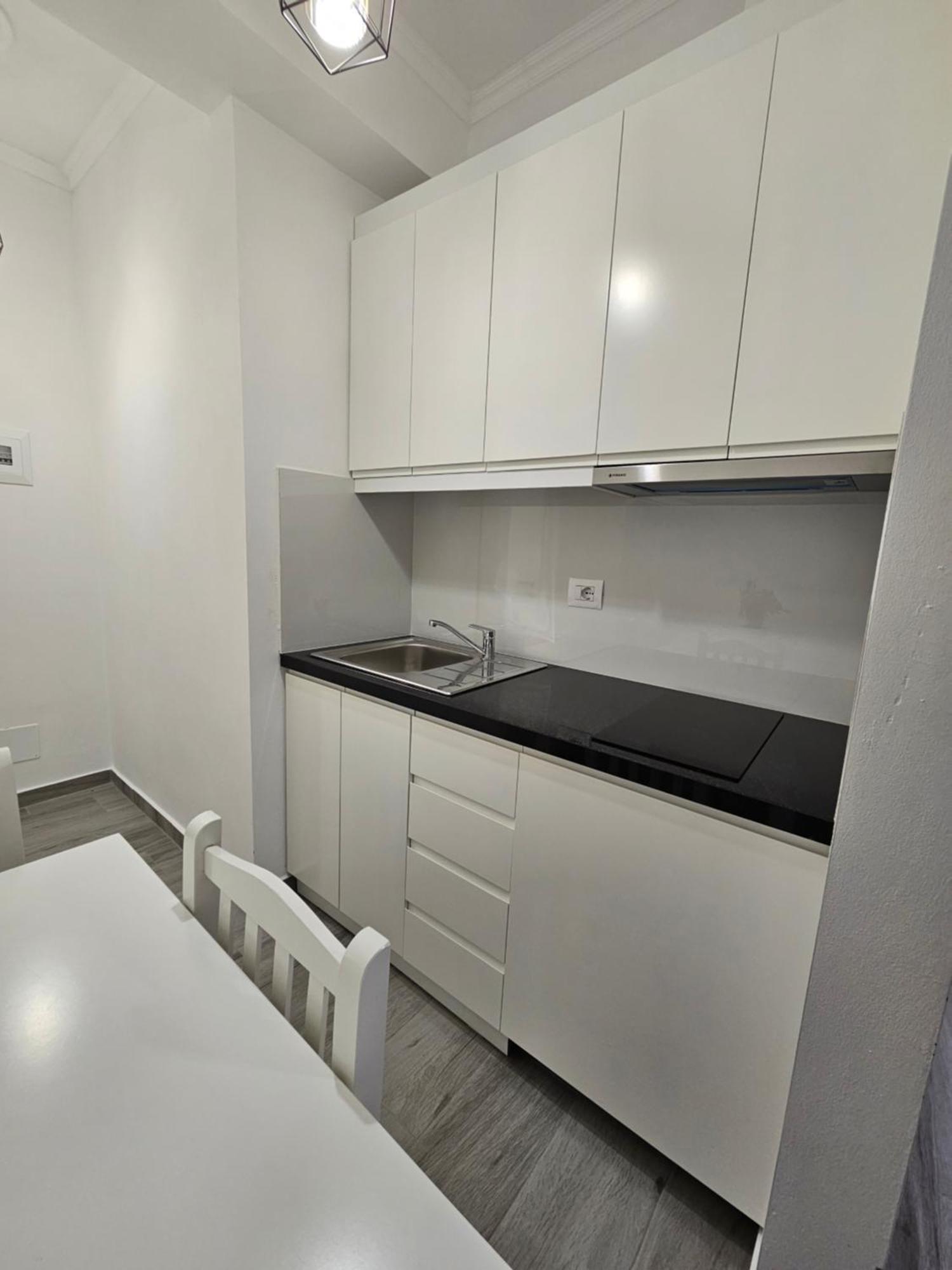 Nora'S Guesthouse Саранда Экстерьер фото
